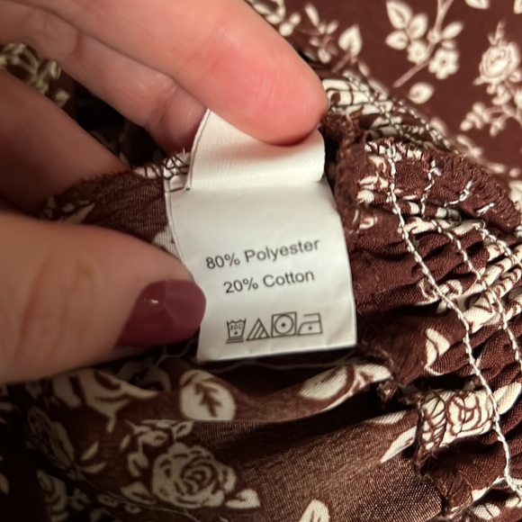 ROMWE Floral Ruched Cropped Top - Picture 5 of 5